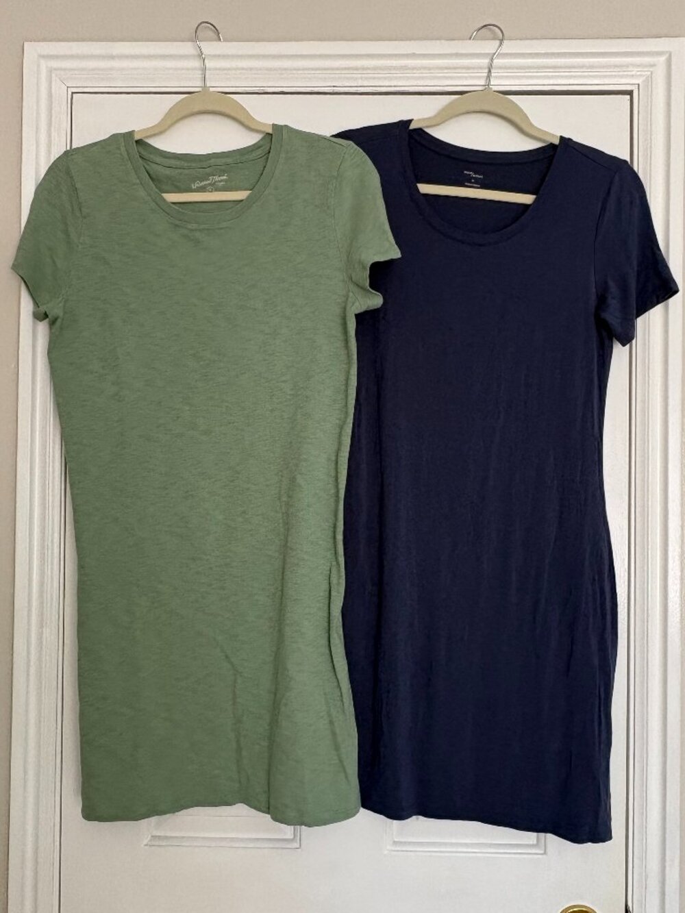 2 T-shirt dresses Green and Blue - M